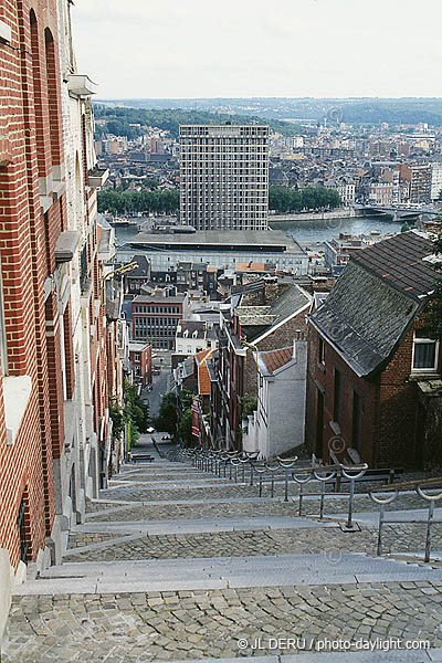 Lige - escaliers de Buren